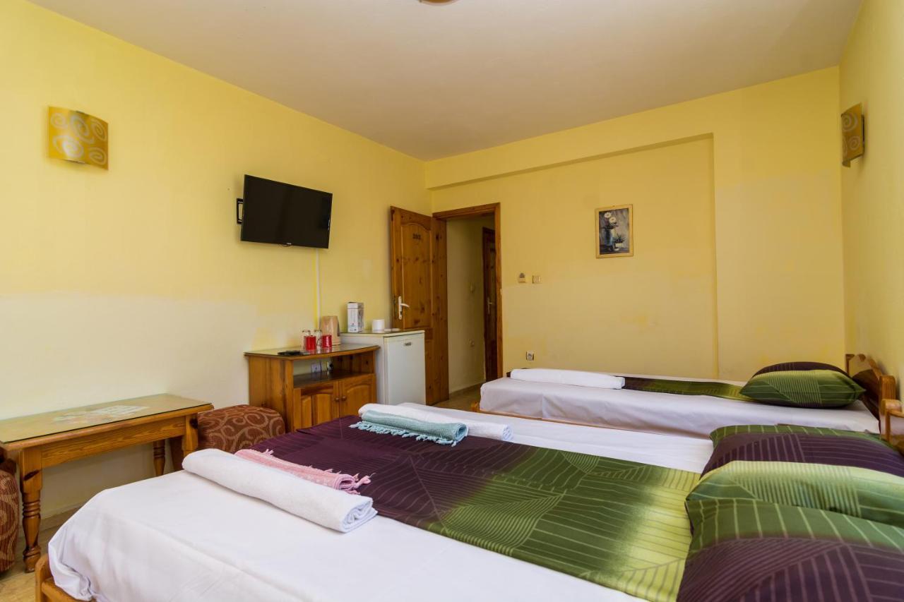 Fener Guest House Pomorie Bagian luar foto