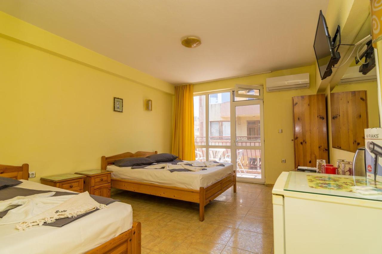 Fener Guest House Pomorie Bagian luar foto