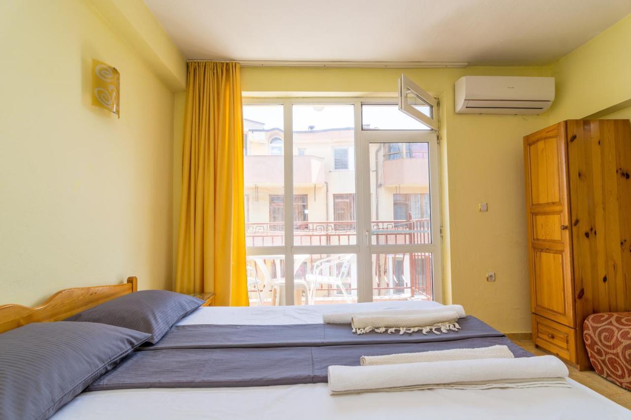 Fener Guest House Pomorie Bagian luar foto