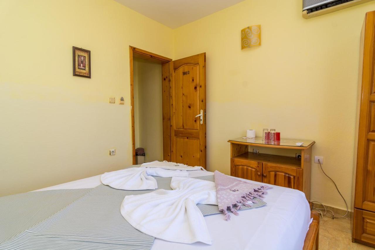 Fener Guest House Pomorie Bagian luar foto