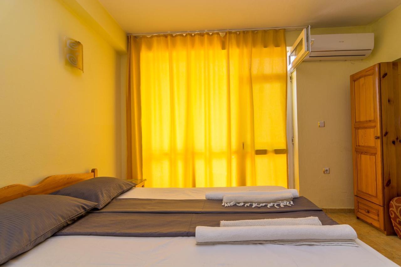 Fener Guest House Pomorie Bagian luar foto