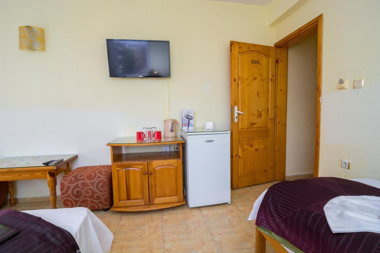 Fener Guest House Pomorie Bagian luar foto