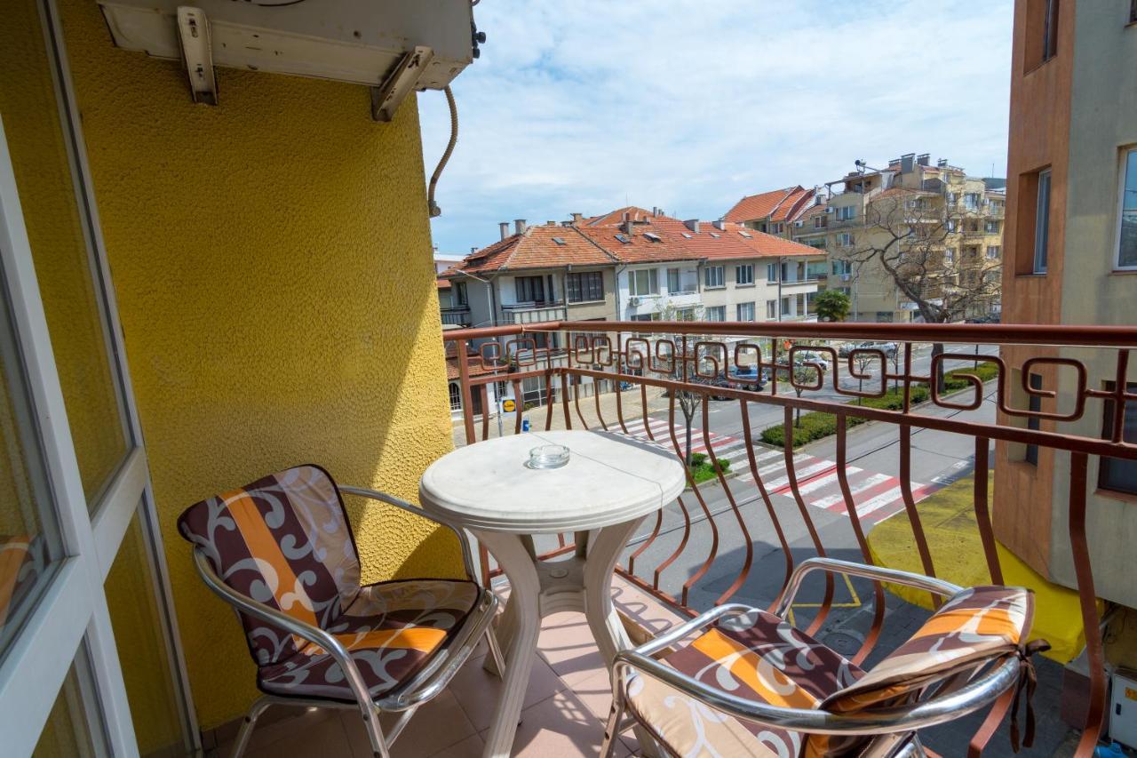 Fener Guest House Pomorie Bagian luar foto