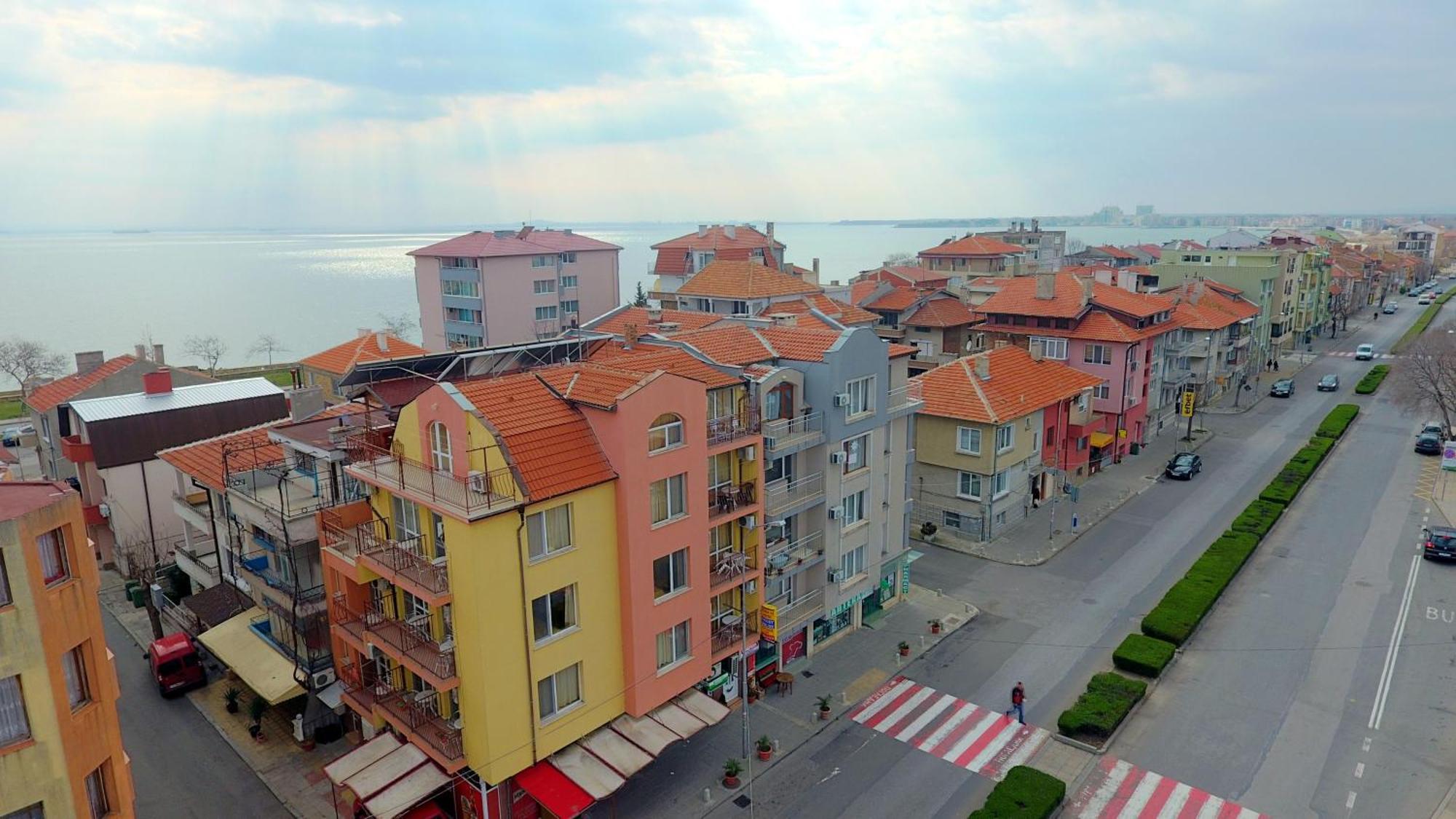 Fener Guest House Pomorie Bagian luar foto